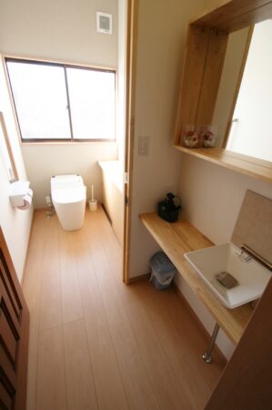 【戸建て】長～い、トイレのリフォーム｜糸島市有田中央S様邸