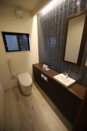 【戸建て】お洒落なトイレに…｜福岡市西区室見が丘Ｙ様邸